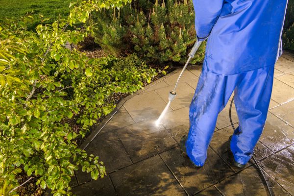 Hardscape Cleaning in Springfield
