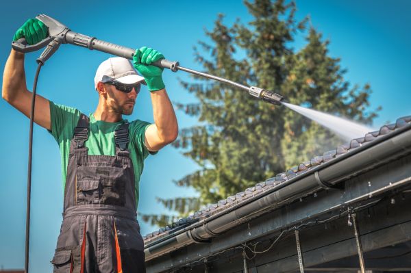 Gutter Washing in Springfield