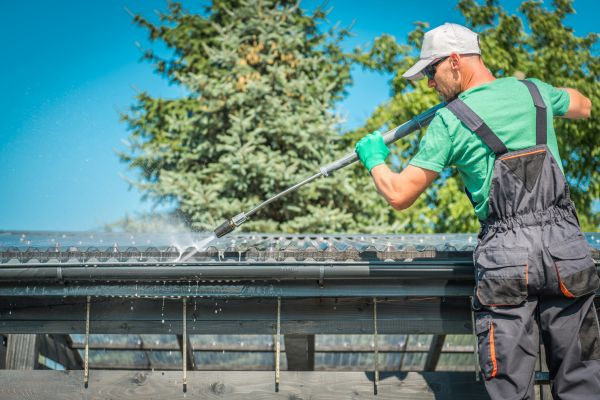 Gutter Power Washing in Springfield